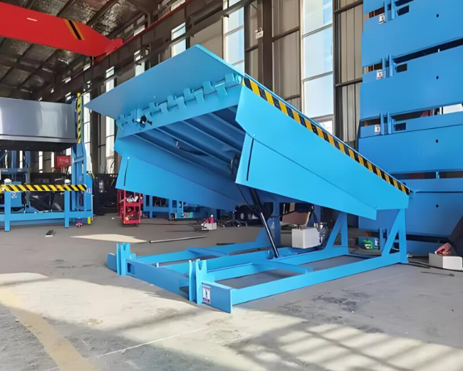 可克达拉固定式登车桥